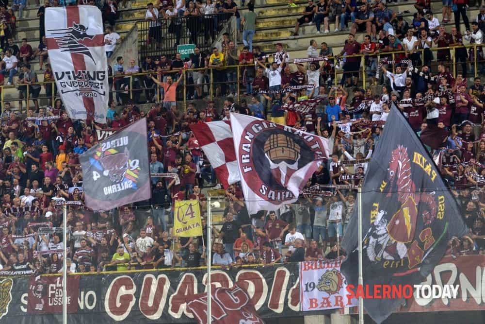 La Salernitana conquista un punto di serenità, la voce dei tifosi: “La salvezza si avvicina”