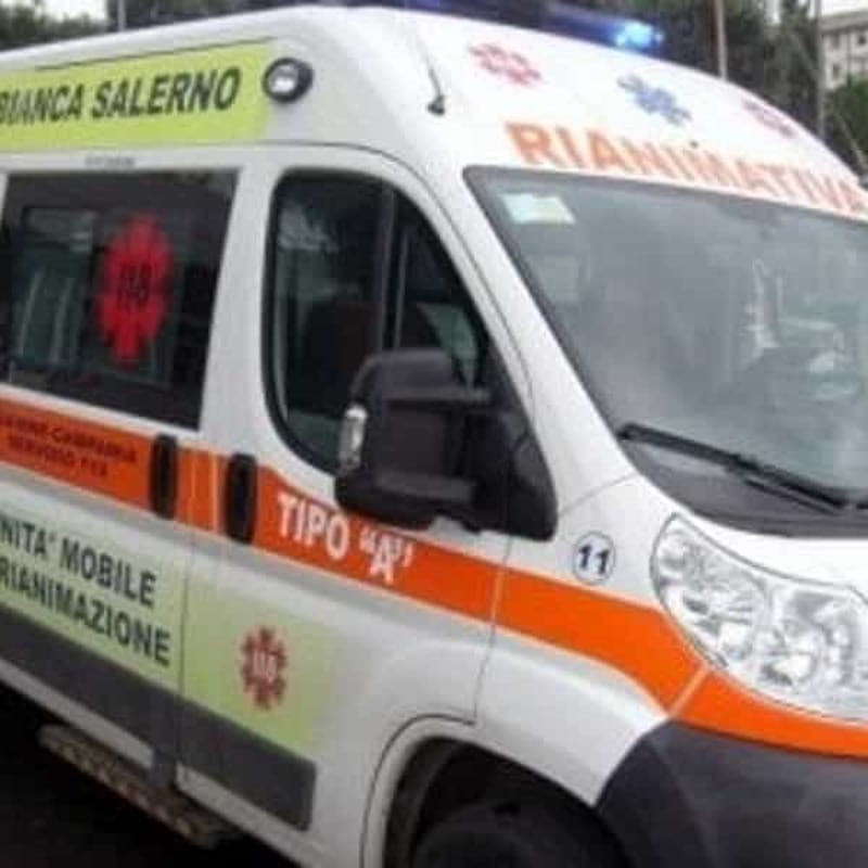 Incidente in Cilento, tra auto e moto: traffico in tilt