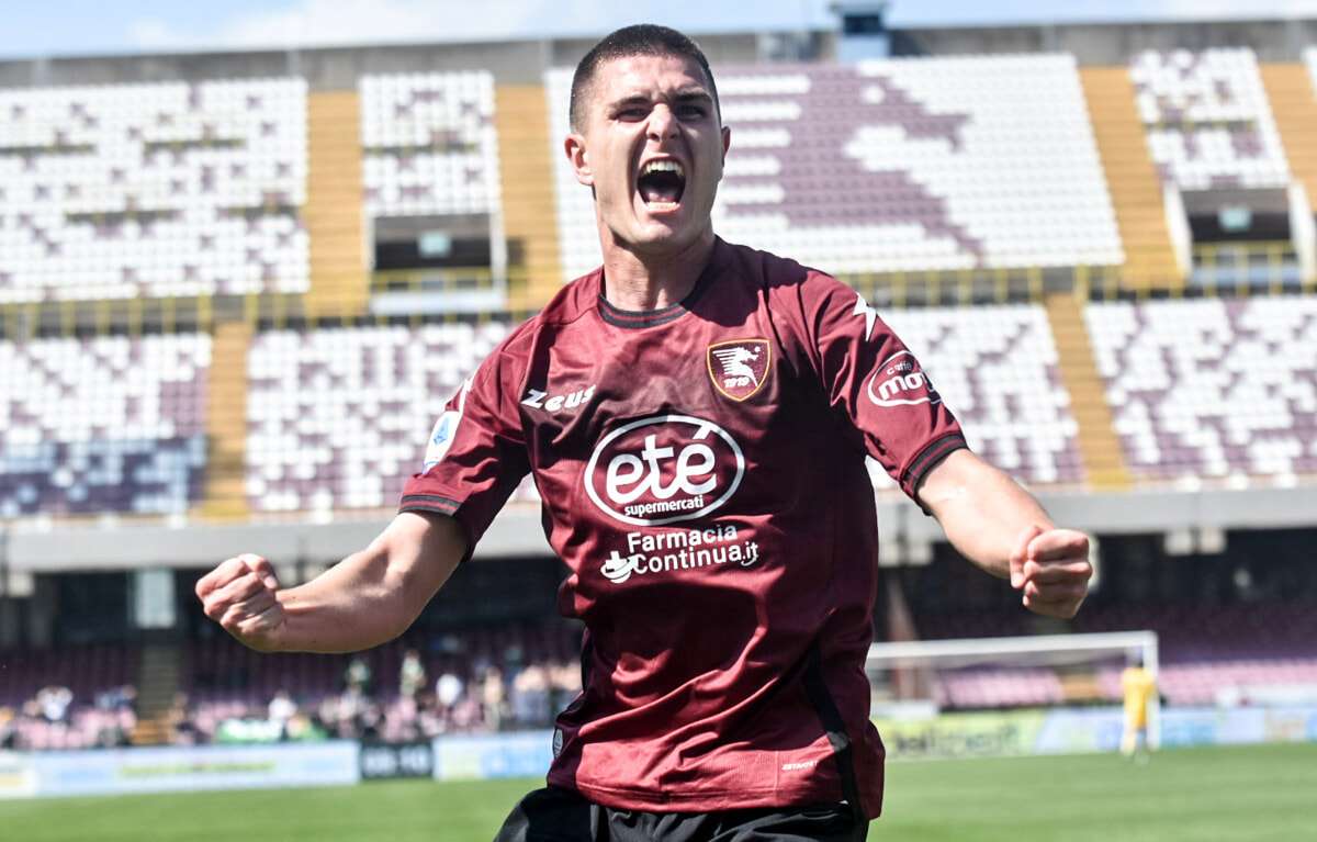 Offerte dalla Bundesliga e Ligue 1 per due gioielli granata: la Salernitana respinge l’assalto