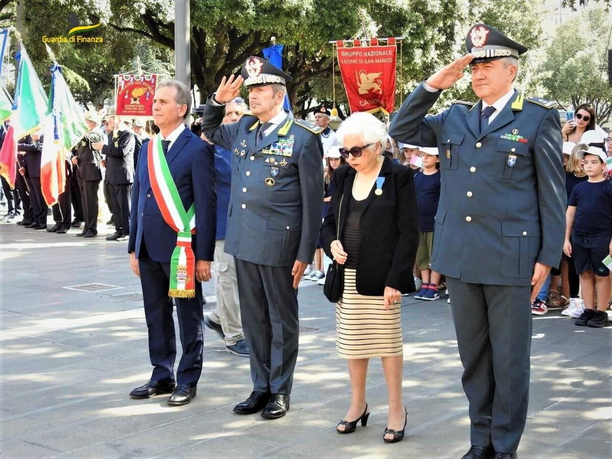 Eboli, la cerimonia in memoria del maresciallo maggiore Vincenzo Giudice