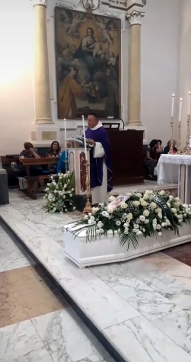 Canalone a lutto: Lussy vola in Cielo a 12 anni, i funerali