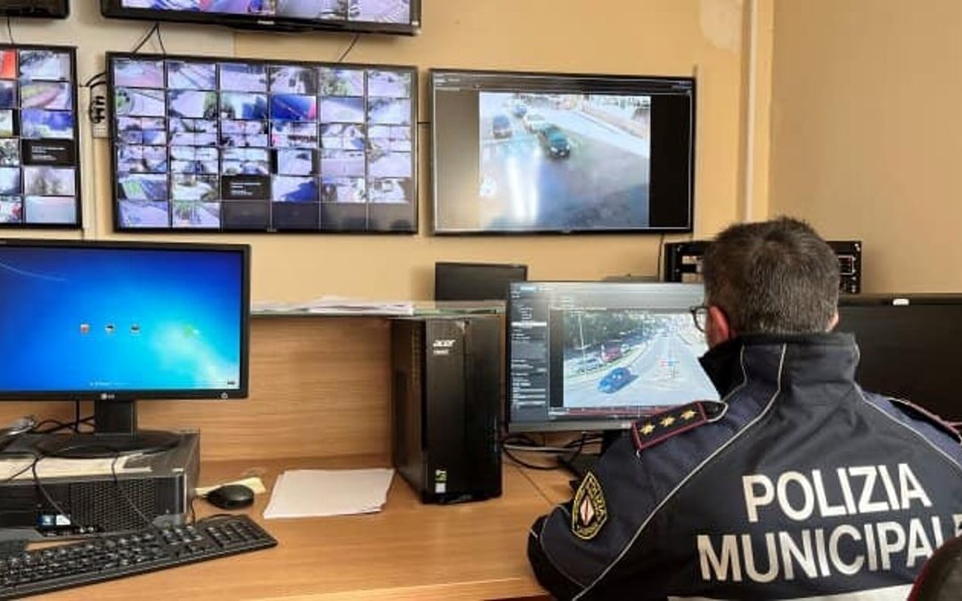 Sicurezza a Nocera Superiore: due nuove telecamere installate a “Pareti”