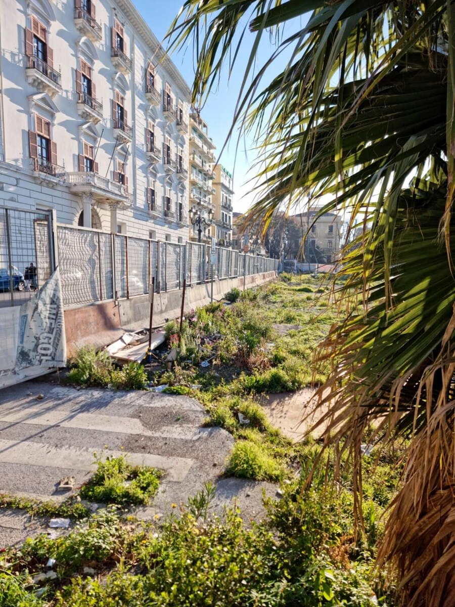 Piazza Cavour, Pessolano (Oltre): “L’amministrazione agisca per la rimozione del cantiere”