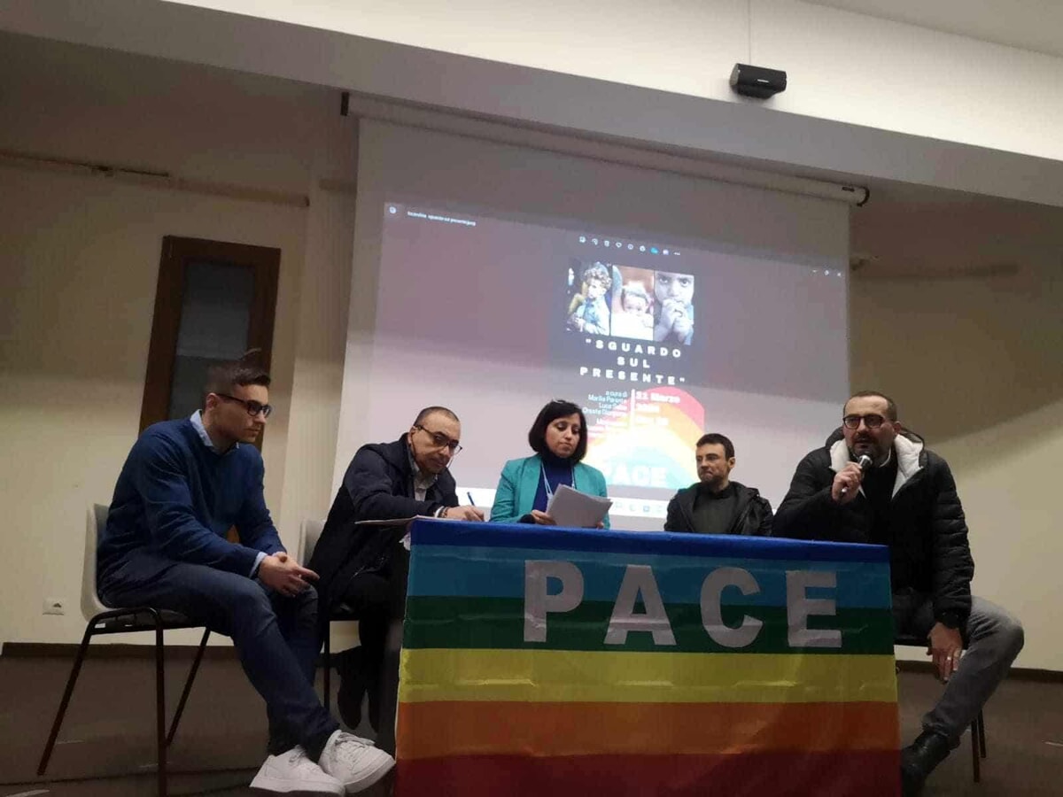 Partecipare e dialogare per costruire la Pace: la scintilla accesa con lo “Sguardo sul presente” a San Demetrio