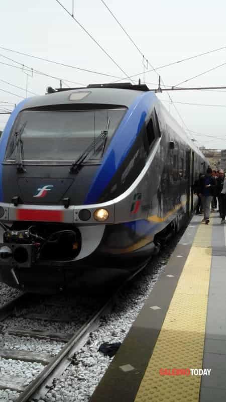 Salerno, sparatoria alla fermata della metro Arechi: ferito 42enne