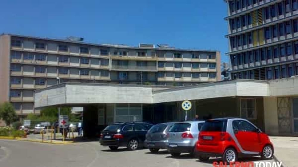 Tentato furto nell’ospedale di Battipaglia: due arresti