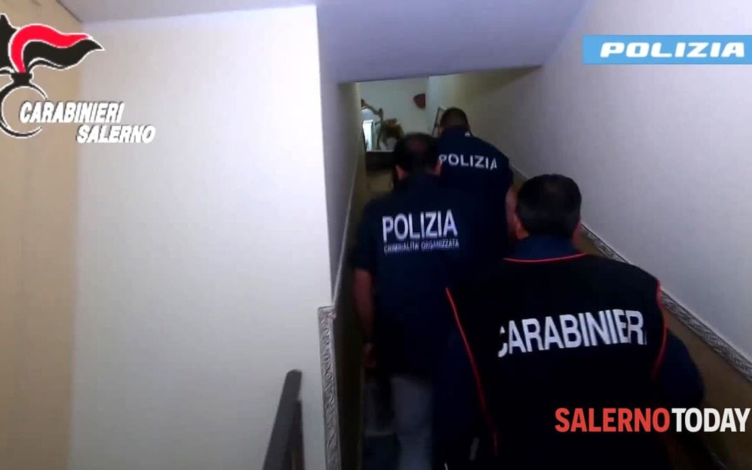 23 arresti per spaccio, estorsione e rapina: il video dell’operazione di Polizia e Carabinieri