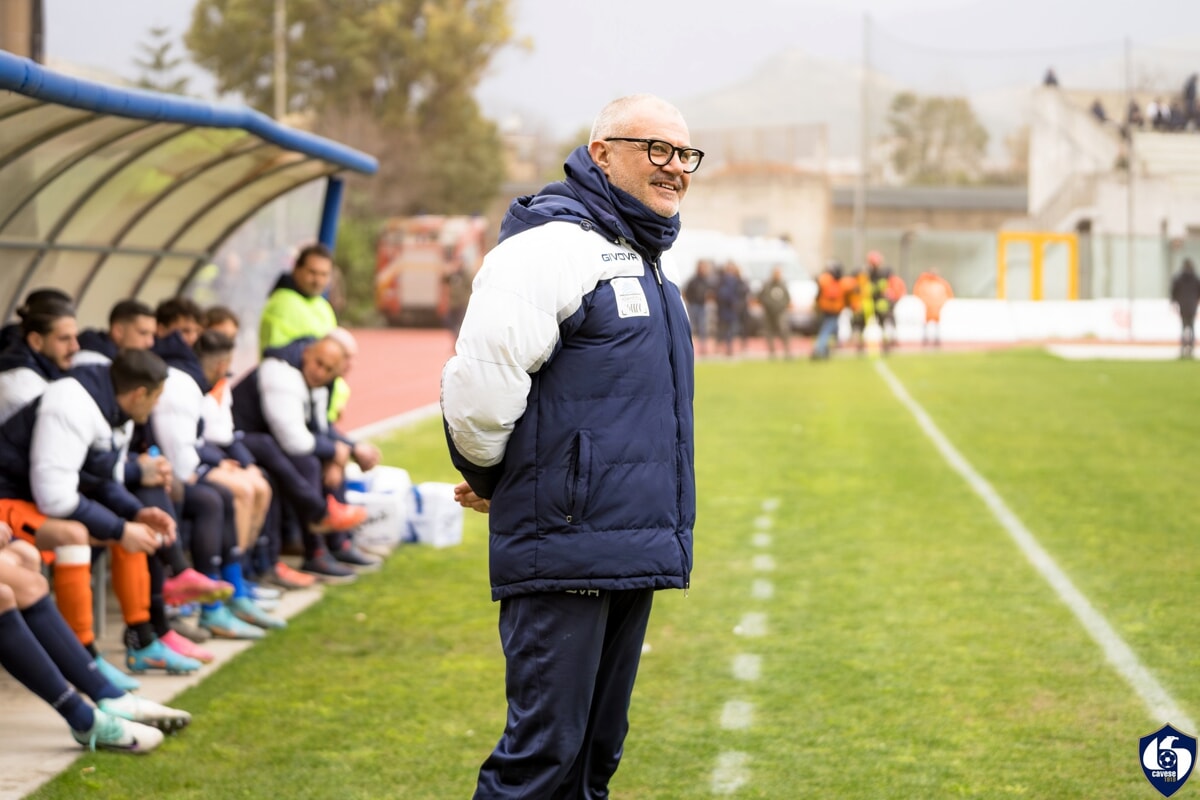 Cavese-Di Napoli, avanti insieme: il tecnico rinnova e ritrova la Lega Pro