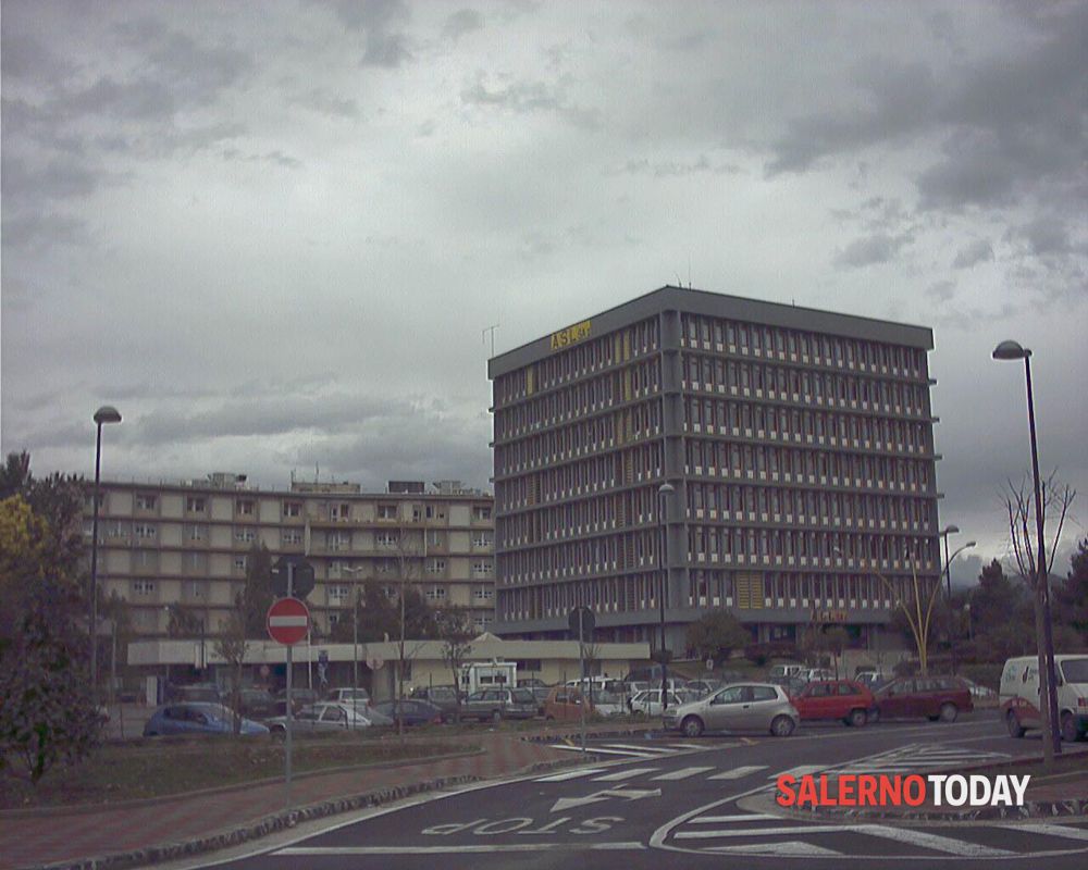 Aneurisma dell’arteria splenica alla 35° settimana di gravidanza: salvata mamma e bimbo in grembo a Battipaglia