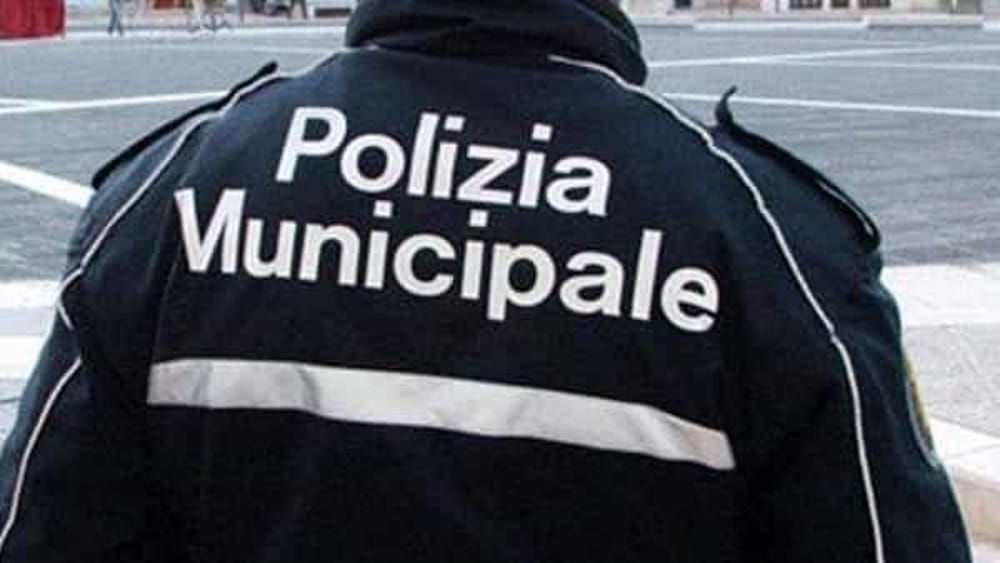 Incidente a Maiori: auto travolge una donna sulle strisce pedonali