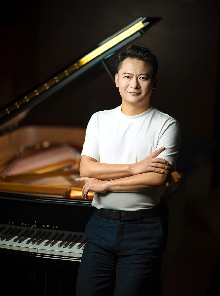 Musica, il pianista Hong Xu in concerto a Cava de’ Tirreni