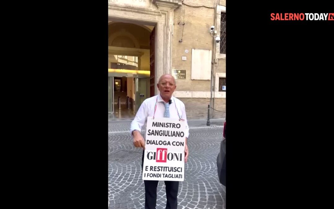 Il patron del GFF Claudio Gubitosi si presenta sotto al Ministero della Cultura per dialogareA MINISTERO DELLA CULTURA – IN ATTESA CHE IL MINISTRO GENNARO SANGIULIANO DIALOGHI CON GIFFONI E CI RESTITUISCA I FONDI TAGLIATI  Dopo questa grandiosa edizione –