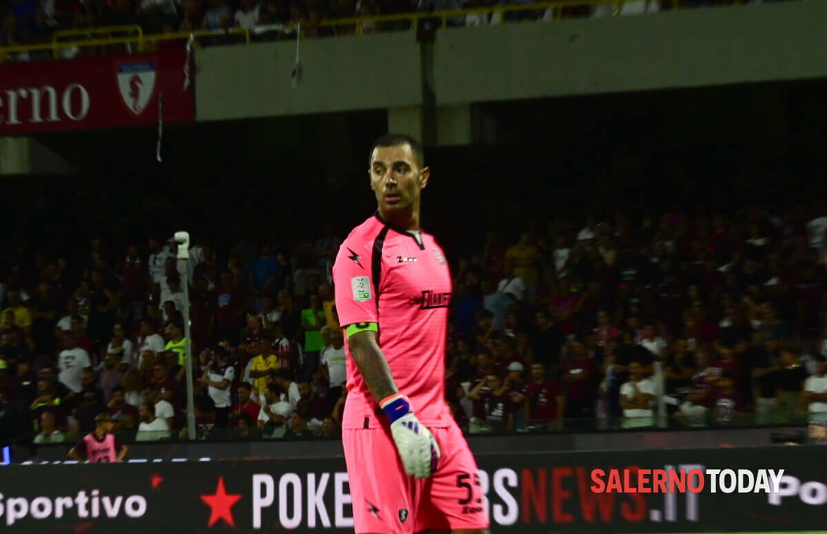 Sepe toglie i guanti: il portiere granata è ko, a Cremona tocca a Fiorillo